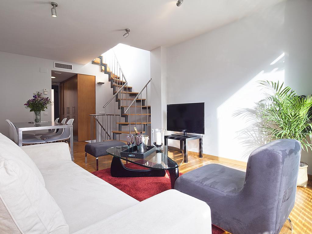 Apartment Barcelona Rentals - Penthouse With Terrace Dış mekan fotoğraf